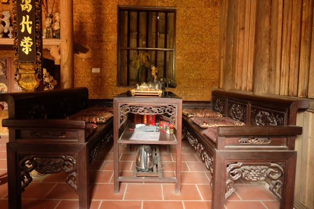 Mẫu thiết kế nội thất phòng khách cổ điển hợp xu hướng tại Việt Nam
